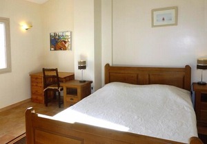 Charming holiday home with private pool in the Luberon Nature Park, Lacoste