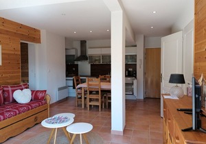 Charming renovated 2-room cabin with terrace and parking, Pra-Loup