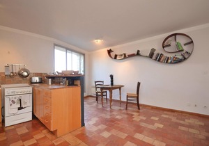 Cozy apartment in Bonnieux with kitchen