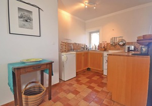 Cozy apartment in Bonnieux with kitchen