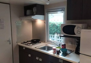 Flower Camping La Rivière * - Mobil-Home Family Comfort 32m2 (3 bedrooms) + covered terrace 8 people