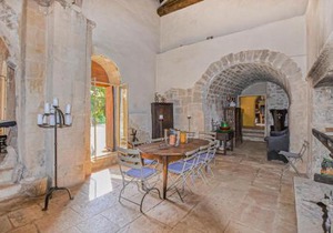 Gorgeous Home In Bonnieux With Sauna