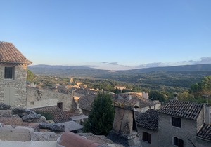 Luxurious and romantic village house in Goult with terrace and beautiful view