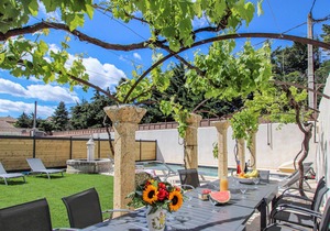 Nice home in Rochefort-du-Gard