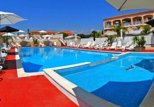 Nice T3 (2 bedrooms) 6 pers. 250m from the SEA with HEATED SWIMMING POOL & TENNIS (4)
