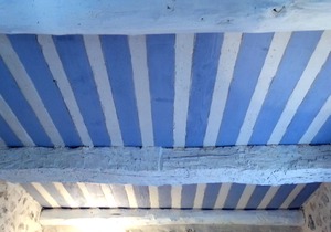 Romantic town-house in centre of Vaison-la-romaine with 22 sqm outside terrace!