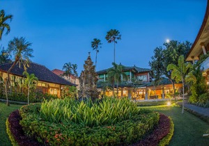 The Cakra Hotel