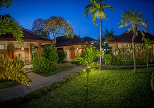 The Cakra Hotel