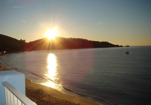 Waterfront duplex on the superb CAVALIERE beach