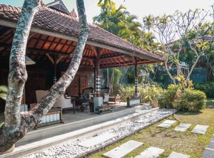 The Cakra Hotel | Denpasar Timur
