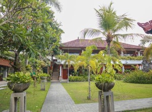The Cakra Hotel | Denpasar Timur