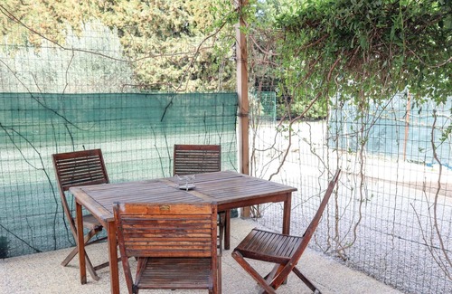 Sablet House | 1 bedroom accommodation in Sablet