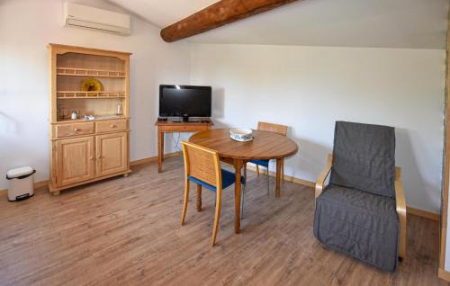 Caromb House | 1 Bedroom Gorgeous Home In Caromb