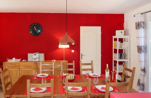 Le Val House | 100 m² House ∙ 1 bedroom ∙ 6 guests