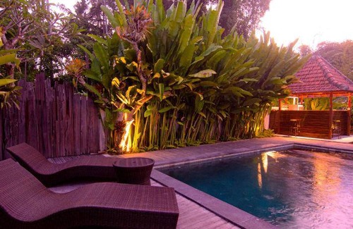 Batuan Bed & Breakfast | 1000 m² Bed and breakfast ∙ 6 bedrooms ∙ 13 guests