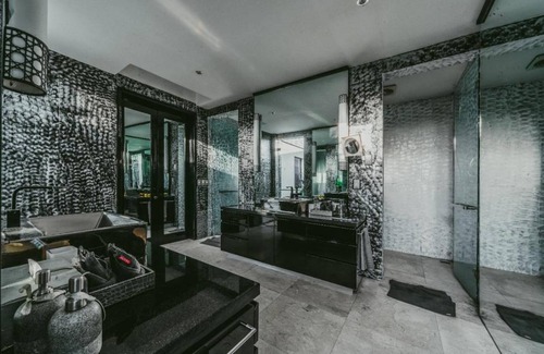 Uluwatu Villa | 1000 m² Villa ∙ 4 bedrooms ∙ 8 guests