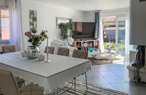 Mallemort House | 107 m² House ∙ 3 bedrooms ∙ 6 guests