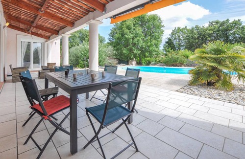 Saint-Cezaire-sur-Siagne House | 115 m² House ∙ 3 bedrooms ∙ 6 guests