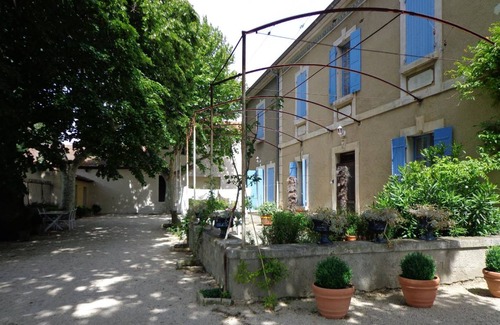 Cavaillon Apartment | 110 m² Apartment ∙ 2 bedrooms ∙ 4 guests