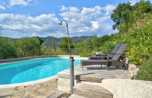 La Londe-les-Maures House | 110 m² House ∙ 3 bedrooms ∙ 8 guests