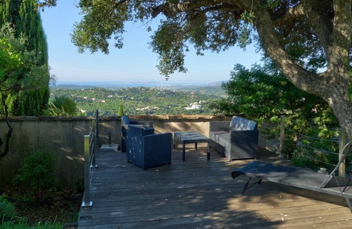 La Londe-les-Maures House | 110 m² House ∙ 3 bedrooms ∙ 8 guests