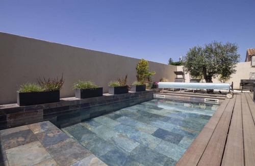 Vedene Villa | 110 m² Villa ∙ 2 bedrooms ∙ 4 guests
