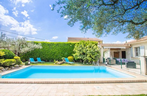 Maillane House | 120 m² House ∙ 3 bedrooms ∙ 6 guests