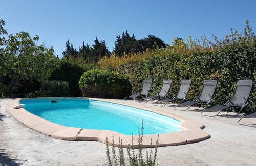 Velleron House | 120 m² House ∙ 3 bedrooms ∙ 8 guests