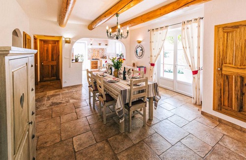Lioux House | 120 m² House ∙ 3 bedrooms ∙ 6 guests