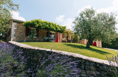 Lioux House | 120 m² House ∙ 3 bedrooms ∙ 6 guests