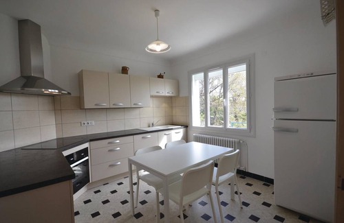 Caromb House | 120 m² Maisonette ∙ 3 bedrooms ∙ 6 guests