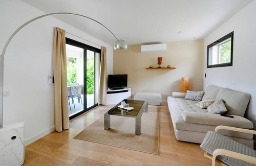 Saint-Laurent-des-Arbres House | 130 m² House ∙ 3 bedrooms ∙ 6 guests