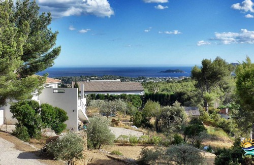 Ceyreste House | 135 m² House ∙ 4 bedrooms ∙ 8 guests