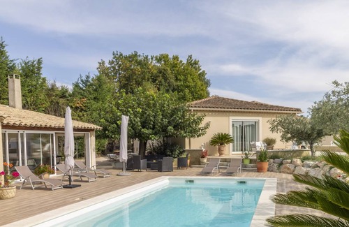 Noves Villa | 135 m² Villa ∙ 3 bedrooms ∙ 6 guests