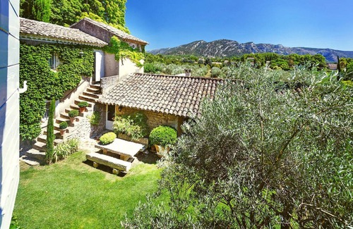 Robion House | 139 m² House ∙ 3 bedrooms ∙ 5 guests