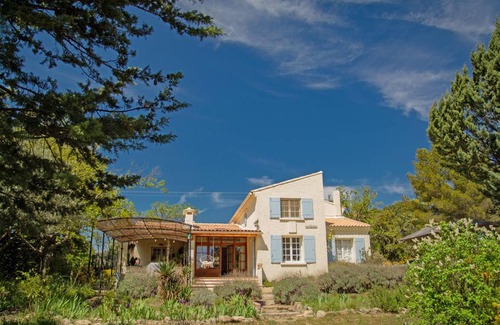 Saint-Pierre-de-Vassols House | 140 m² House ∙ 4 bedrooms ∙ 9 guests