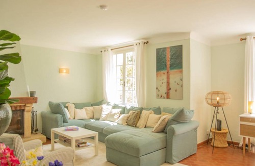 Saint-Pierre-de-Vassols House | 140 m² House ∙ 4 bedrooms ∙ 9 guests