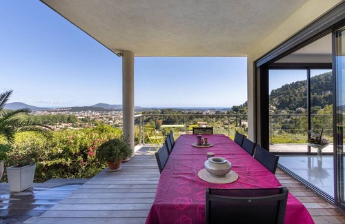 La Valette-du-Var House | 144 m² House ∙ 3 bedrooms ∙ 6 guests