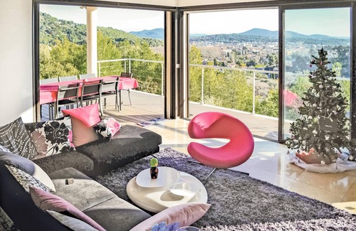 La Valette-du-Var House | 144 m² House ∙ 3 bedrooms ∙ 6 guests
