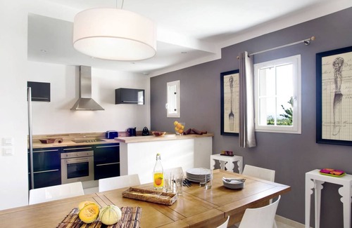 Saint-Saturnin-les-Apt House | 145 m² House ∙ 4 bedrooms ∙ 10 guests