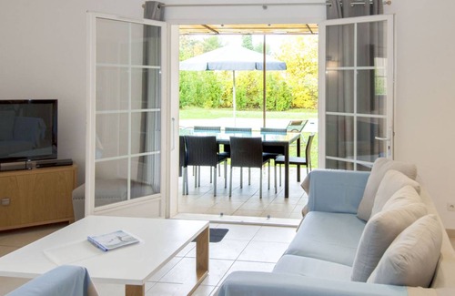 Saint-Saturnin-les-Apt House | 145 m² House ∙ 4 bedrooms ∙ 10 guests