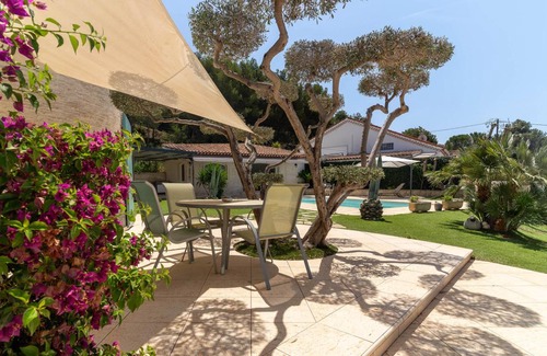 Marignane House | 150 m² House ∙ 4 bedrooms ∙ 10 guests