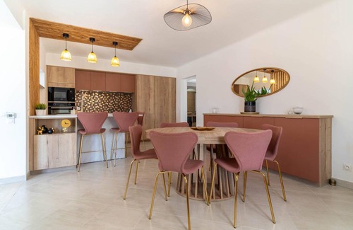 Marignane House | 150 m² House ∙ 4 bedrooms ∙ 10 guests