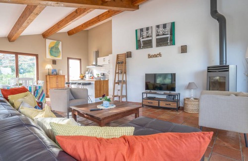 La Mole House | 150 m² House ∙ 4 bedrooms ∙ 9 guests