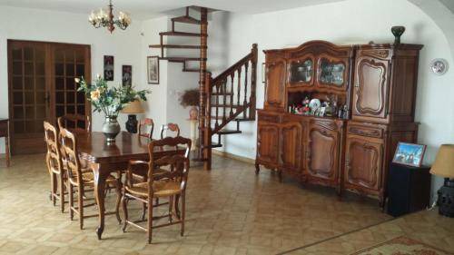 Gignac-la-Nerthe Villa | 154 m² Villa ∙ 4 bedrooms ∙ 8 guests