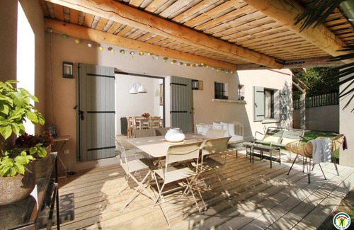 Buis-les-Baronnies House | 160 m² Gîte ∙ 3 bedrooms ∙ 6 guests