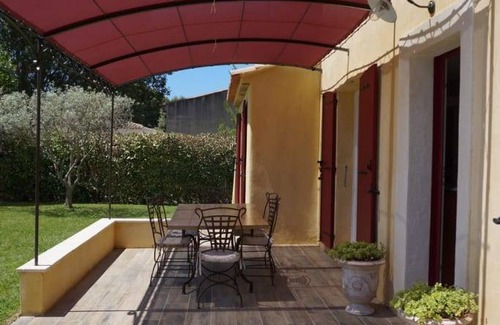Cornillon-Confoux House | 160 m² House ∙ 4 bedrooms ∙ 8 guests