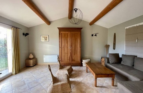 Cornillon-Confoux House | 160 m² House ∙ 4 bedrooms ∙ 8 guests