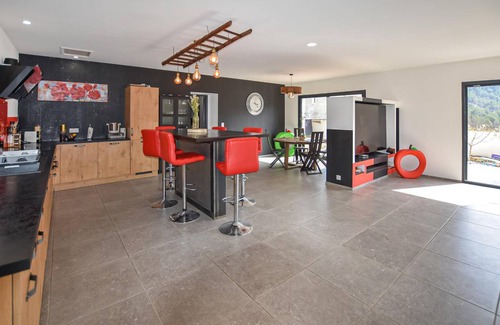 Propiac House | 160 m² House ∙ 3 bedrooms ∙ 6 guests
