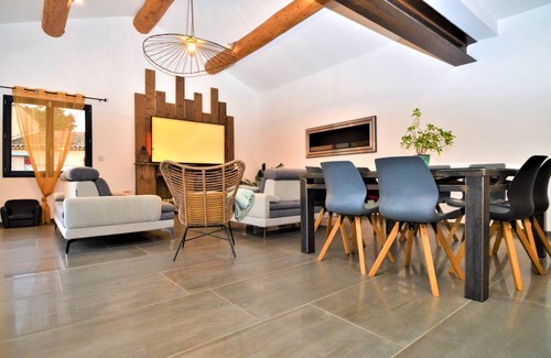 Beaucaire House | 160 m² Maisonette ∙ 4 bedrooms ∙ 8 guests